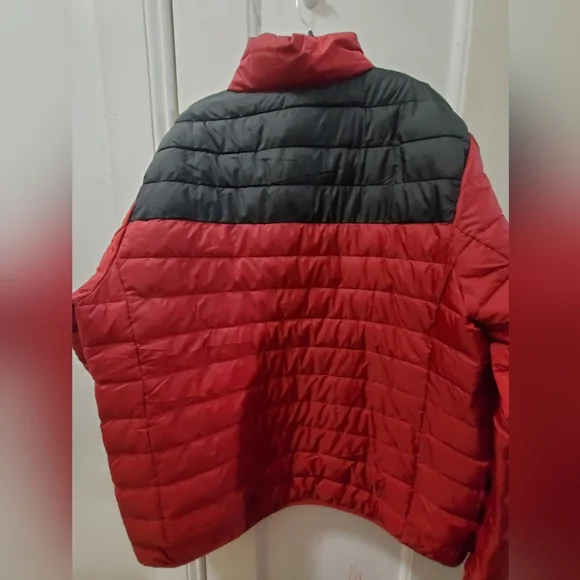 True Religion Men's Light Puffer Lightweight Jacket - Picture 3 of 4